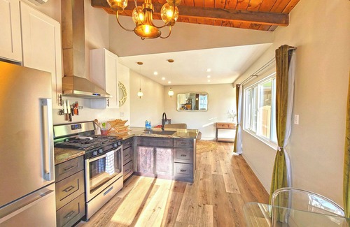 Old Town Camarillo House | Old Town Charmer walking distance to restaurants/nightlife