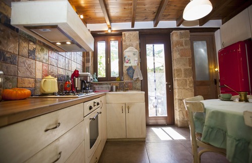 Rhodes Old Town House | OLD TOWN CLASSIC HOUSE RHODES