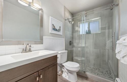 Old Town Apartment | Old Town Condo by Library Park Walk Everywhere!