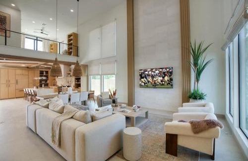 South Scottsdale House | Old Town Coolidge by HoZho