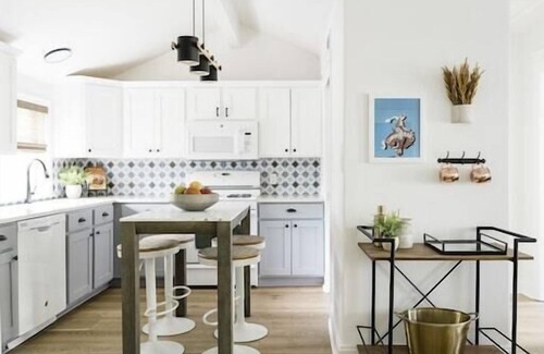 Georgetown House | Old Town Georgetown… A Short Walk To The Square and to the San Gabriel River