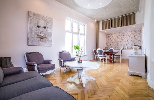Srodmiescie Apartment | Old Town - Green Apple - Highest Standard - 90 m2