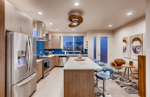 Old Town North House | Old Town Group Retreat - New to Brewery District!
