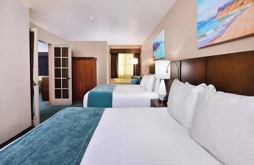 Midway District Hotel | Old Town Inn