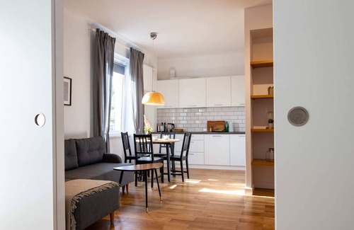 Muranow Apartment | Old Town Krasiński Garden