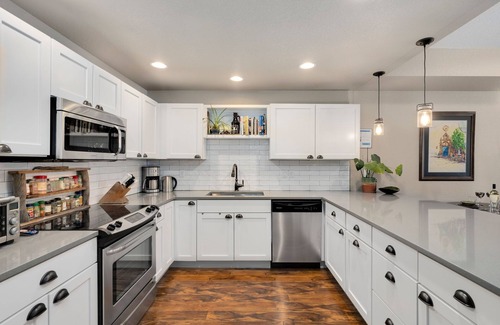 Old Town North House | Old Town North Getaway – King Beds & Game Room!
