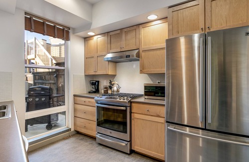 Old Town North House | Old Town North Jewel! Near Breweries and River!
