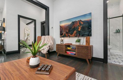 University North House | Old Town Retreat with Hot Tub - Steps from CSU!