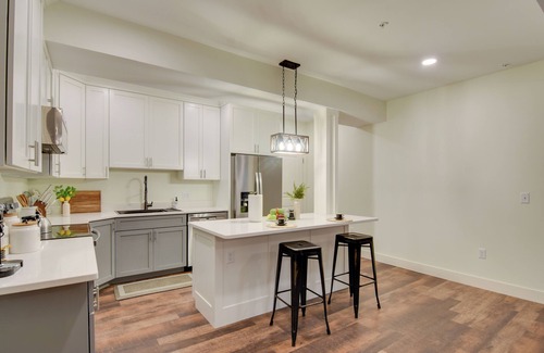 Lititz Apartment | ‘Old Town Rodney Suites’ Apt: Steps to Lititz Park