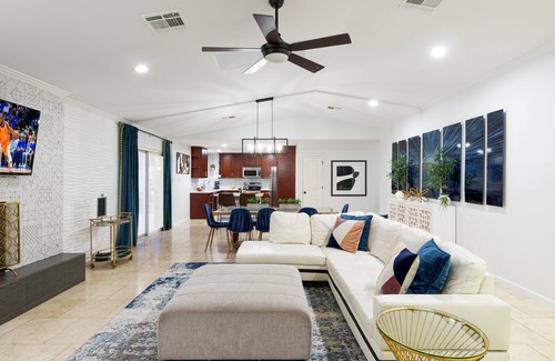 Scottsdale Estates Nine Cottage | Old Town Saguaro - Pool - Fire Pit- Heart of Old Town