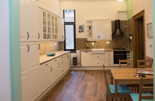 Brasov City Centre Apartment | Old Town Sauna Apartment