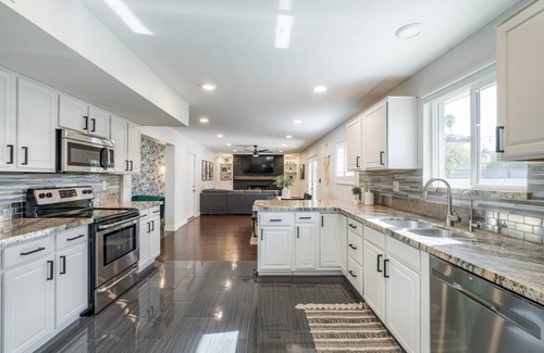 Scottsdale Highlands House | Old Town Scottsdale FAB Yard/Pool Indoor PingPong