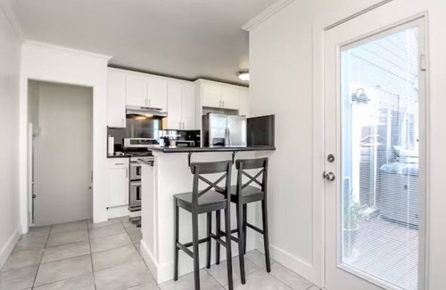 North End House | Old Town Tacoma Hot Tub and Fireplace