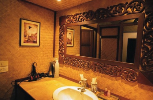 Mae Ai Hotel | Old Tree's House
