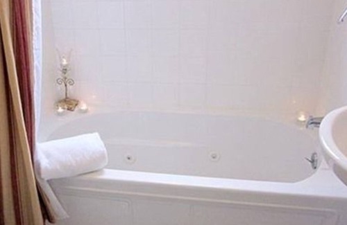 Wheeler Bed & Breakfast | Old Wheeler Hotel