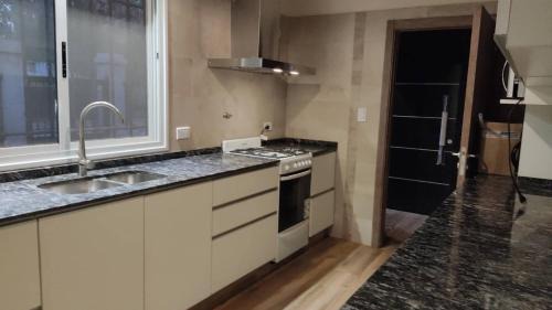 Chacras de Coria House | Old Willow