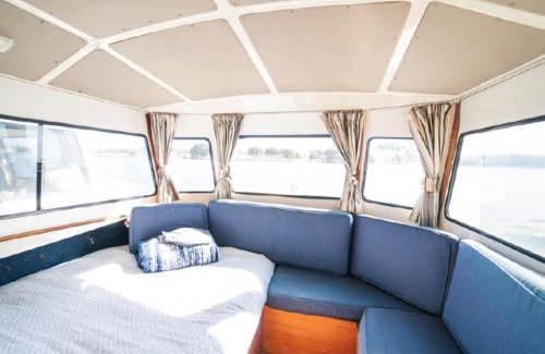Sasolburg Apartment | Old Willow Houseboats