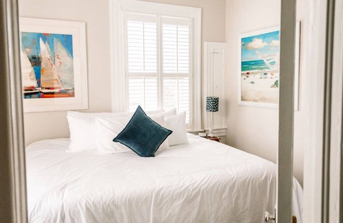 Edenton Bed & Breakfast | Old world charm downtown Edenton near the harbor, with homemade breakfast daily
