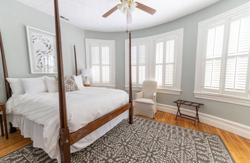 Edenton Bed & Breakfast | Old world charm downtown Edenton near the harbor, with homemade breakfast daily