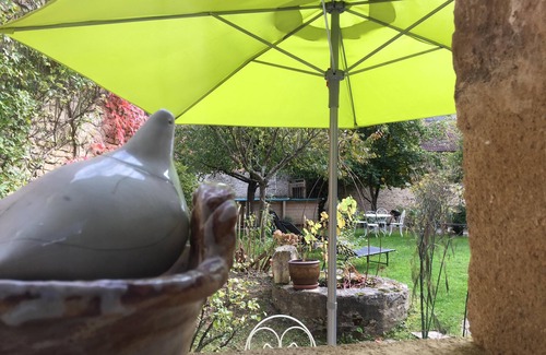 Noyers-sur-Serein Cottage | Old xve 'hôtel-dieu' in one of the hundreds more beautiful village of france.