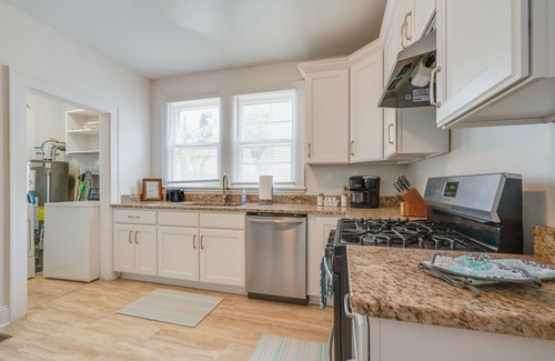 Hampton House | Olde Hampton, right in the center of Hampton Roads 1