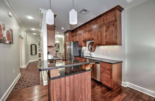 Old Naples Condo | Olde Naples 5th Ave S Penthouse
