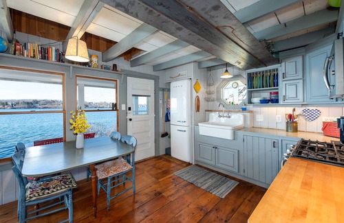 Mid-Coast and Islands Cottage | Ole Greeley Cottage - Classic oceanfront, pet-friendly Bailey Island cottage