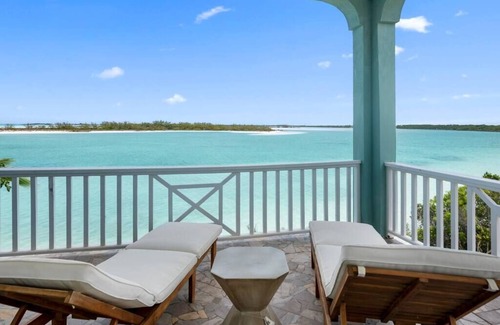 Great Exuma House | Ole Ike Bay- Luxury Home Private Beach & Dock
