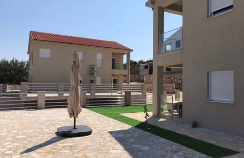 Veliki Drvenik Apartment | Olea Resort, 50m2, Teilweise Meerblick
