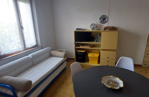 Santa Caterina Apartment | Oleander House - Three-room apartment 10 minutes from the sea