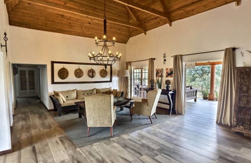 Arusha Cabin | Olerai Lodge