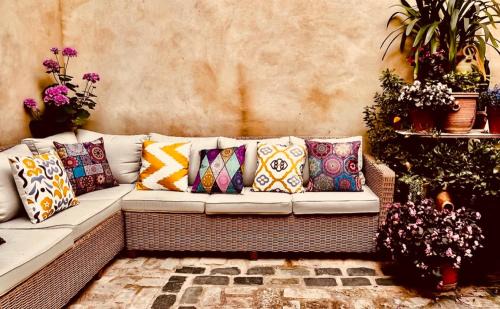 Oliva Old Town House | Oliva Courtyard Guesthouse
