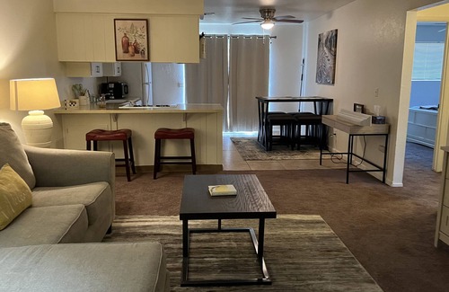 Lemoore Apartment | Olive B Cottage