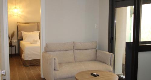 Larissa Apartment | Olive City Suites