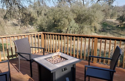 Raymond Cottage | Olive Cottage near Yosemite National Park