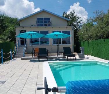 Petrovaradin Villa | Olive garden house
