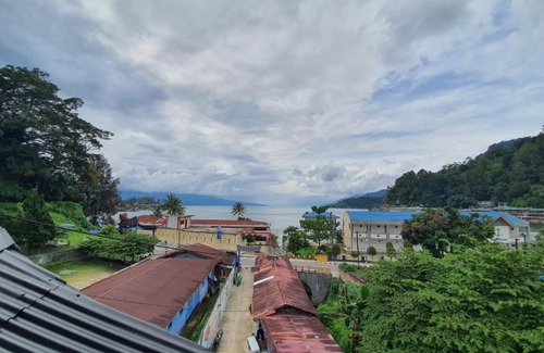 Parapat House | Olive Homestay