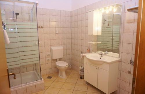 Simuni Apartment | Olive House