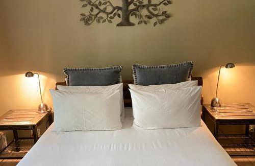 Gaborone House | Olive Leaves Guest House
