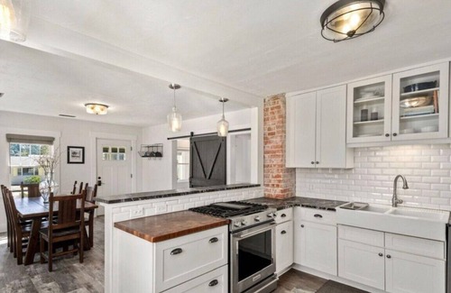 Old Town West House | Olive Place - Old Town Living!