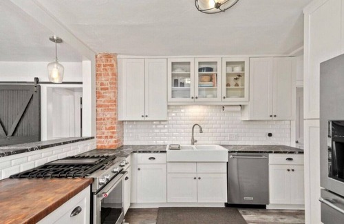 Old Town West House | Olive Place - Old Town Living!
