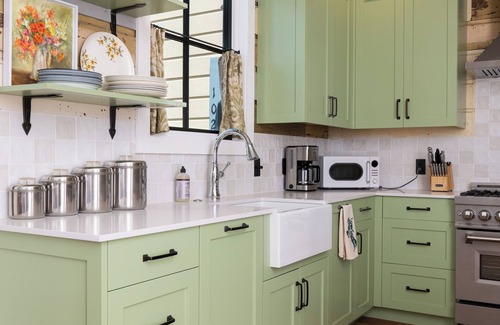 Los Alamos Apartment | Olive residence, located downtown between the Union Hotel and Bells restaurant.