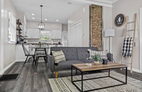 Bloomington House | Olive Street Bungalow, located in the family friendly east-side historical area.