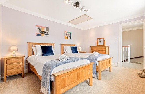 Henley-on-Thames House | Olive Tale