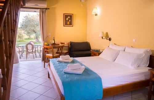 Lixouri House | Olive Trees Garden Lixouri