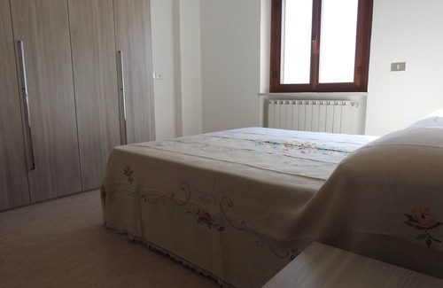 Piane d'Archi-Quadroni Apartment | Olive trees stay between sea and mountains