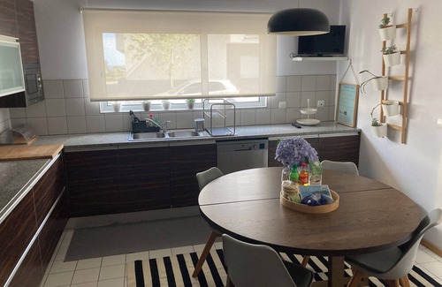 Faja de Baixo House | Oliveira House