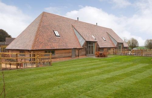 Shefford Woodlands House | Olivers Barn - Uk42081