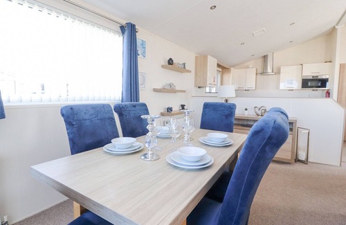 Heysham Cottage | OLIVIA'S RETREAT, pet friendly, country holiday cottage in Heysham