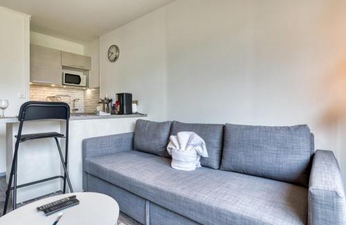 Coteaux Ouest Apartment | Olivia studio avec Place de Parking